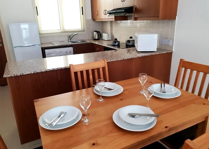 Ground Floor One Bedroom Apartment, Vanessa Complex *